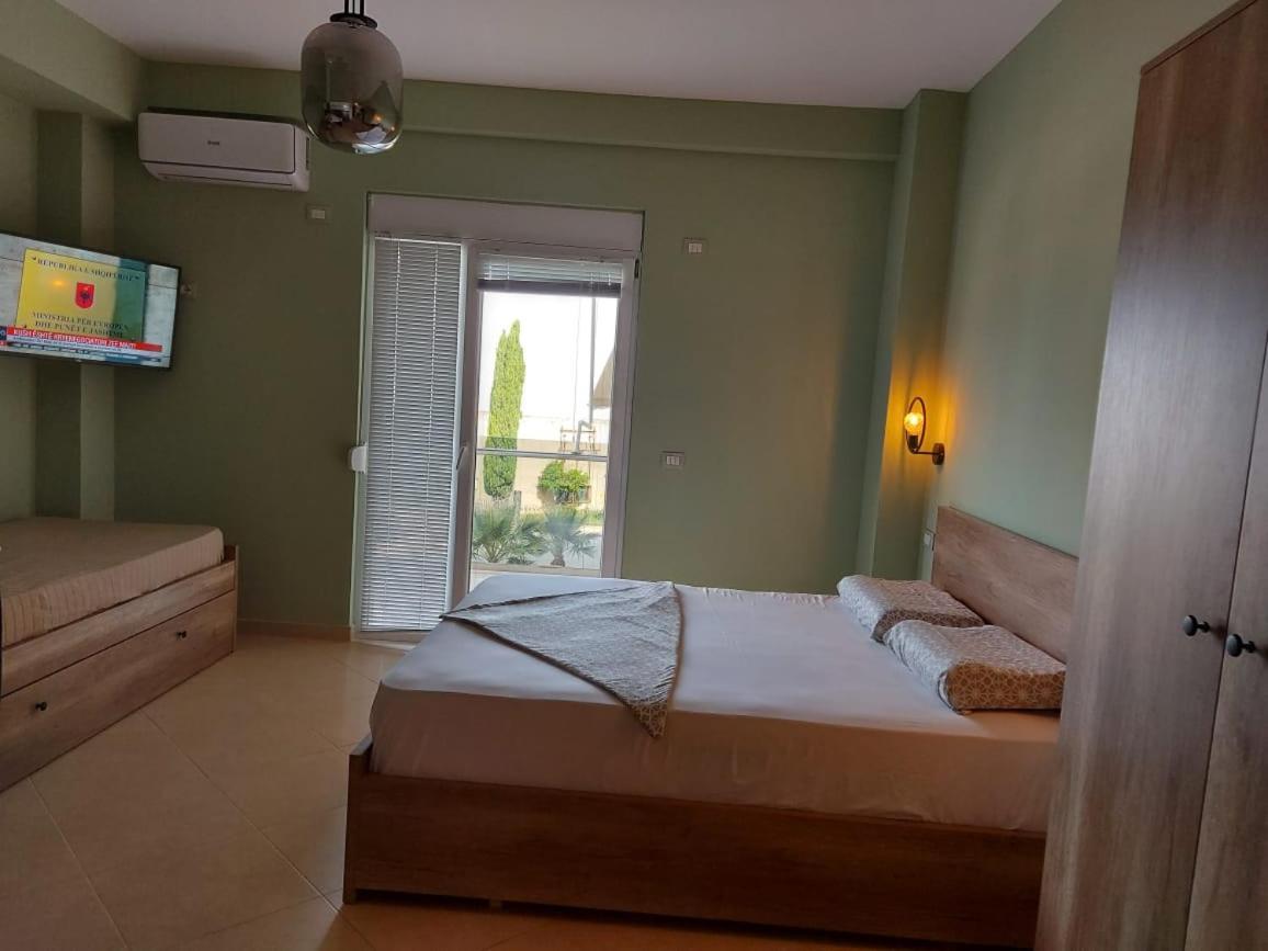 Deni Sea View Apartment Vlorë エクステリア 写真